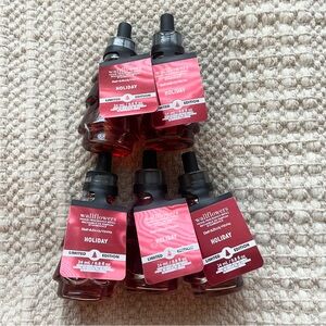 NWT 5 x BATH & BODY WORKS Holiday Wallflower Refills